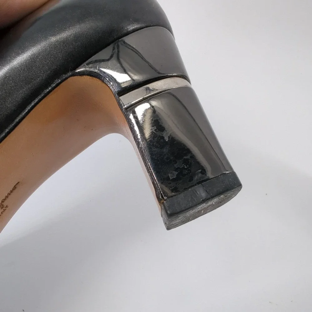 Salvatore Ferragamo Women's Shoes Size‎ 6.5 B Black Pumps Heels Designer *Read*